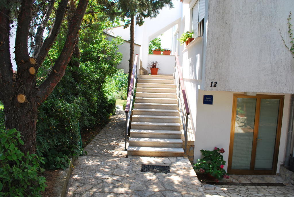 Ferienwohnung House Anita Krk Town Exterior foto